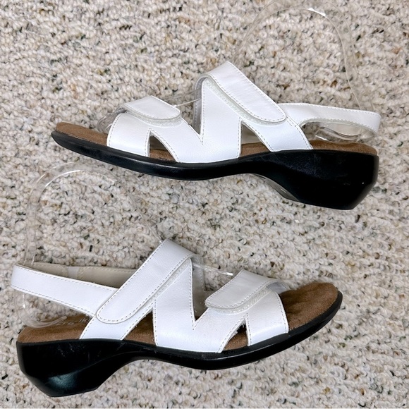 WALKING CRADLES VELCRO STRAP SANDALS size 7N but runs wide white - Picture 10 of 12